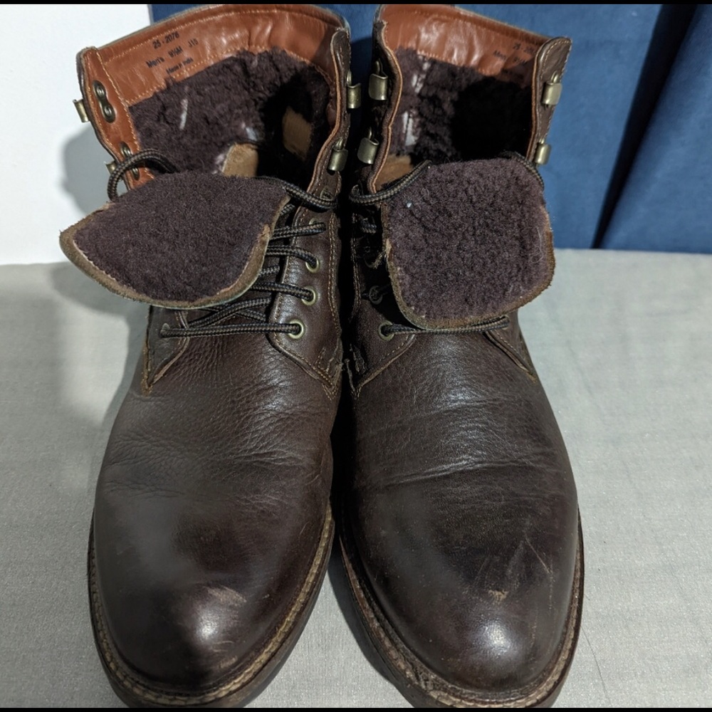 Men’s Johnston & Murphy Boots 9.5M